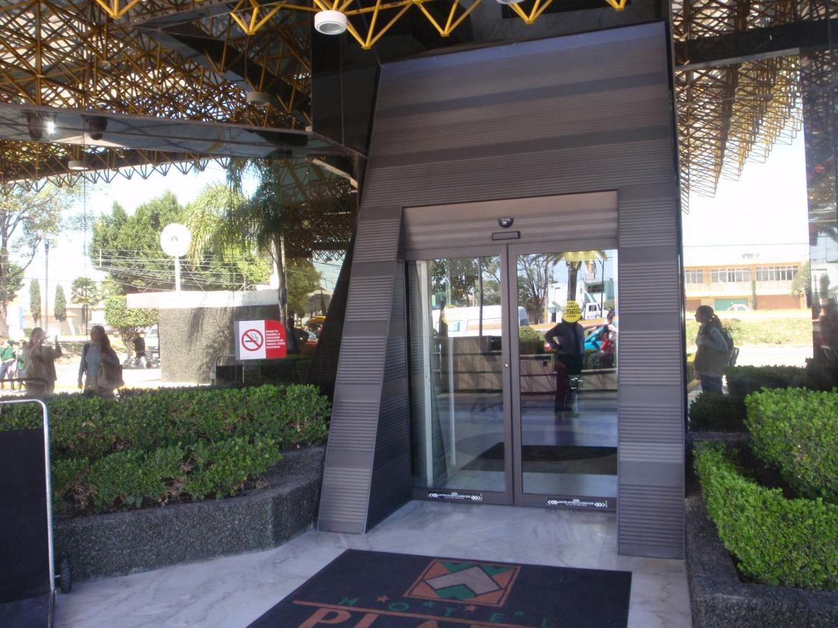 Hotel Plaza Las Fuentes Cuautlancingo Exterior foto