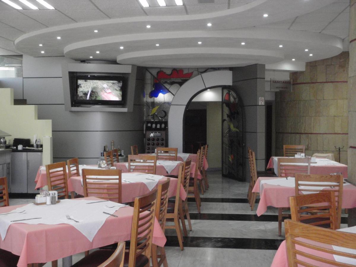 Hotel Plaza Las Fuentes Cuautlancingo Exterior foto